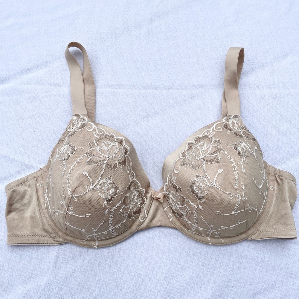 Vanity Fair Elegant Comfort Tan Embroidered push up Bra coquette 40C